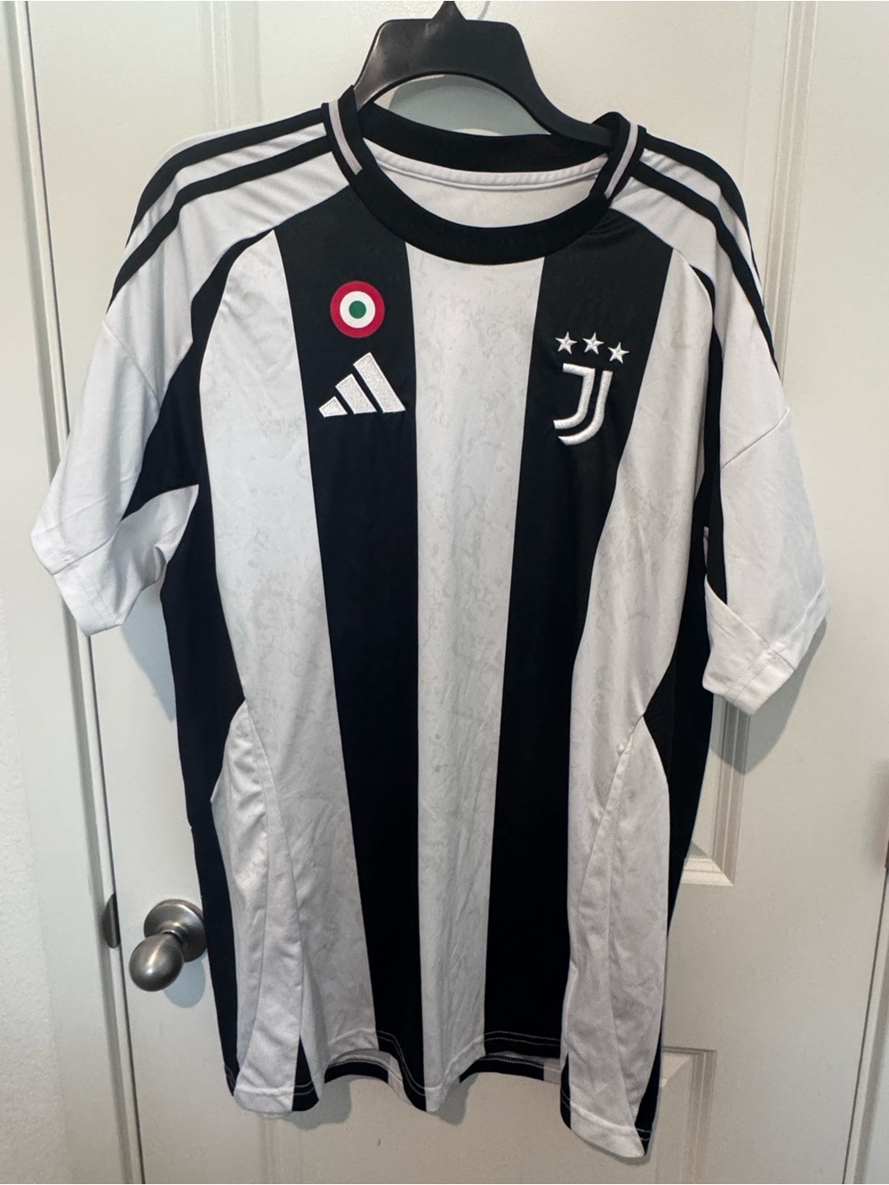 NWOT adidas Juventus FC 24/25 Home Slim Fit Jersey